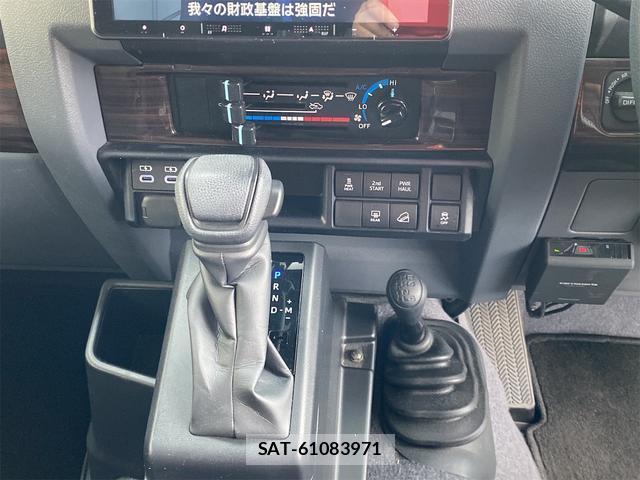 Toyota Land Cruiser 70 2024-06 8328919-10