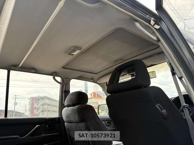 Toyota Land Cruiser 80 1990-04 8330661-7