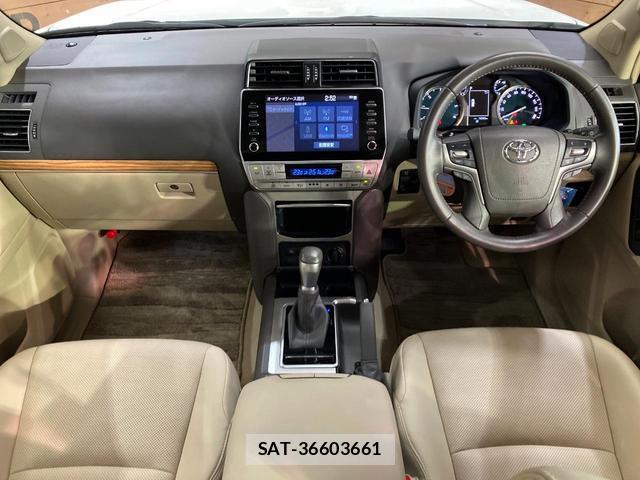 Toyota LAND CRUISER PRADO 2023-11 8328021-1
