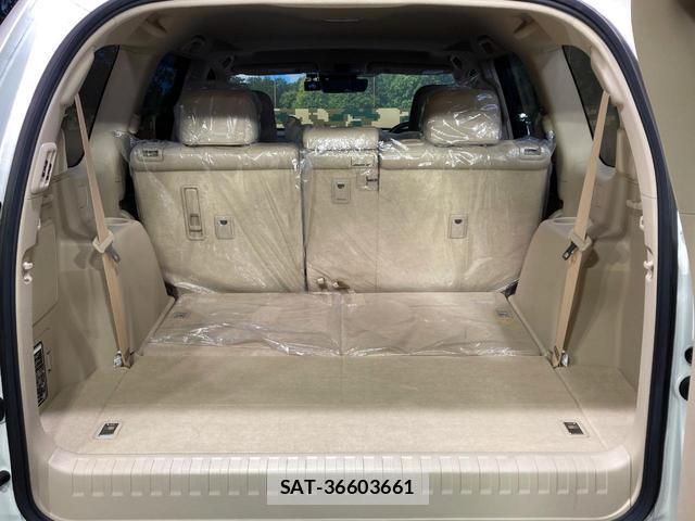 Toyota LAND CRUISER PRADO 2023-11 8328021-10