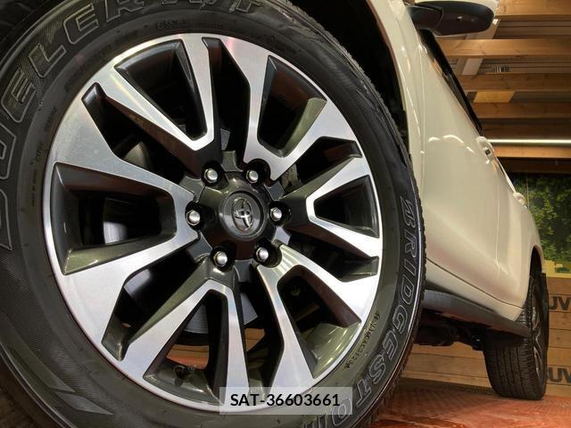 Toyota LAND CRUISER PRADO 2023-11 8328021-12