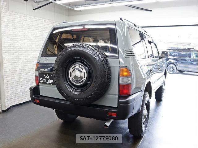 Toyota LAND CRUISER PRADO 1998-11 8328689-15