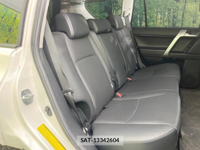 Toyota LAND CRUISER PRADO 2022-09 8328983-8