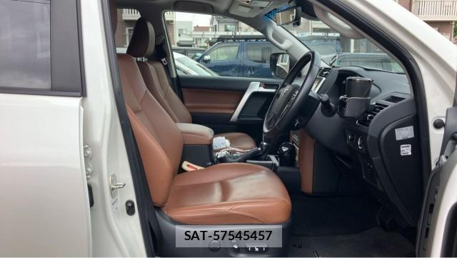 Toyota LAND CRUISER PRADO 2021-11 8329274-5