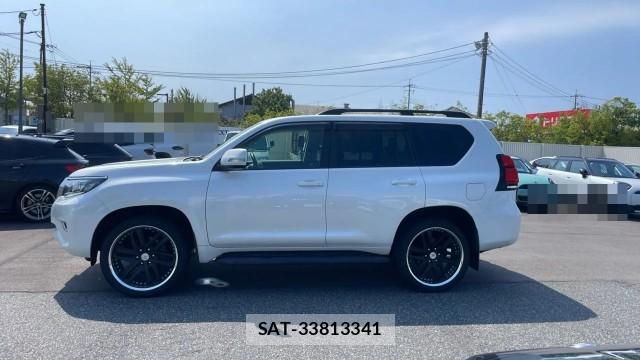 Toyota LAND CRUISER PRADO 2021-09 8329301-3