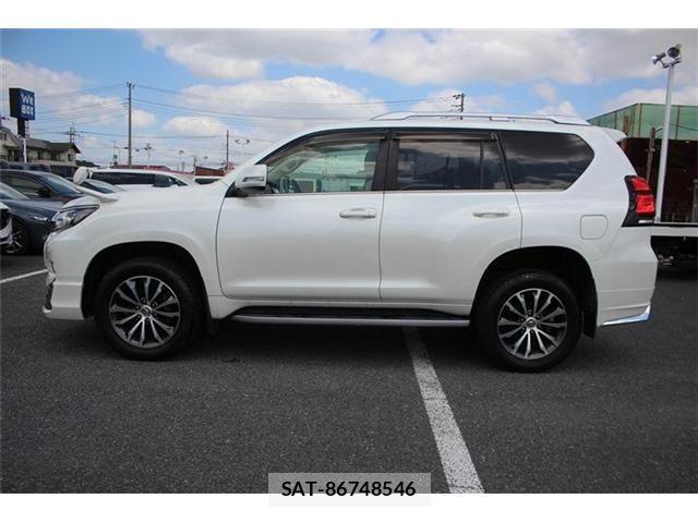 Toyota LAND CRUISER PRADO 2017-11 8329752-9