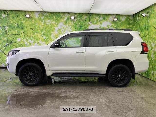 Toyota LAND CRUISER PRADO 2023-05 8330504-1