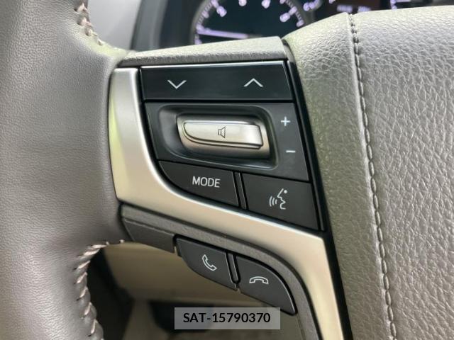 Toyota LAND CRUISER PRADO 2023-05 8330504-13