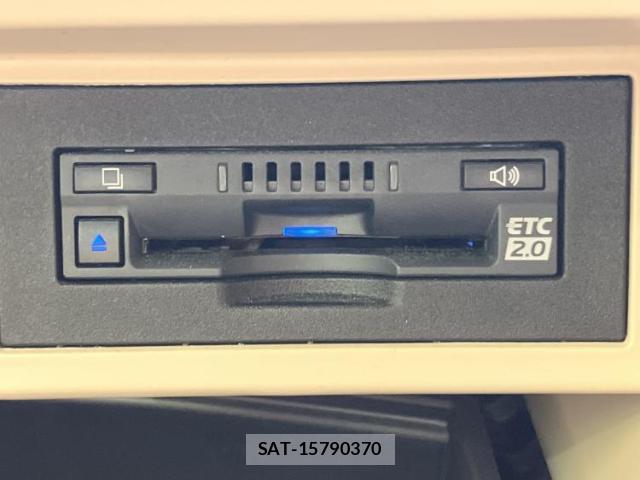 Toyota LAND CRUISER PRADO 2023-05 8330504-17