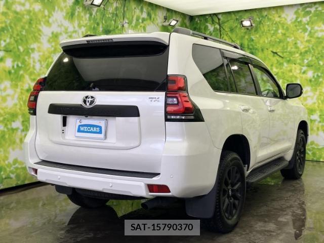 Toyota LAND CRUISER PRADO 2023-05 8330504-2