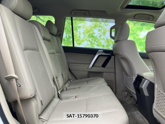 Toyota LAND CRUISER PRADO 2023-05 8330504-4