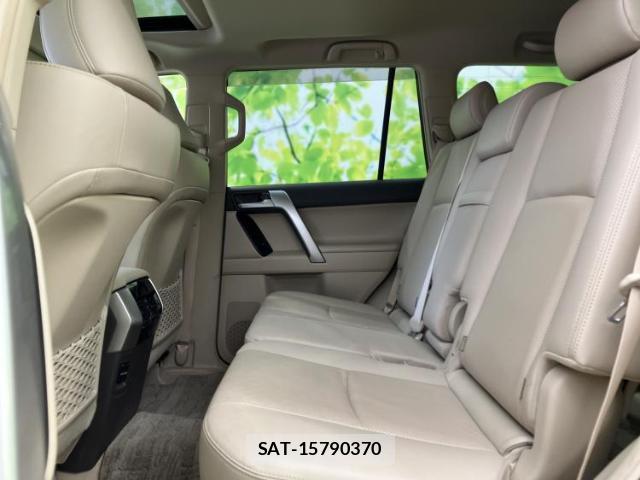Toyota LAND CRUISER PRADO 2023-05 8330504-6