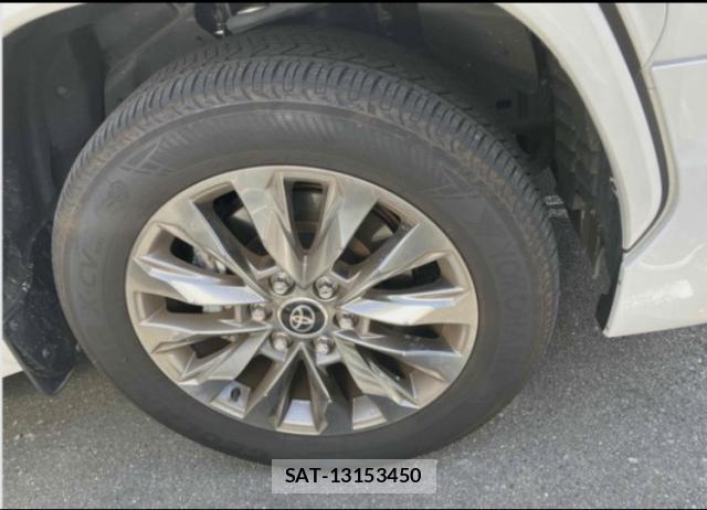 Toyota LAND CRUISER 2024-04 8328905-17