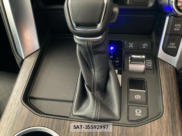 Toyota LAND CRUISER 2025-07 8328954-16