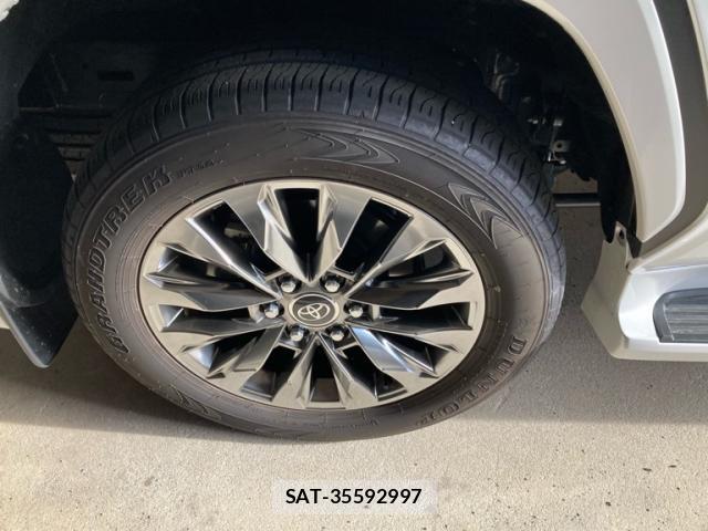 Toyota LAND CRUISER 2025-07 8328954-4