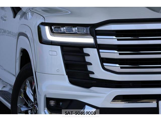 Toyota LAND CRUISER 2023-06 8328998-11