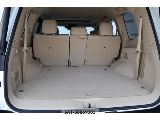Toyota LAND CRUISER 2023-06 8328998-18