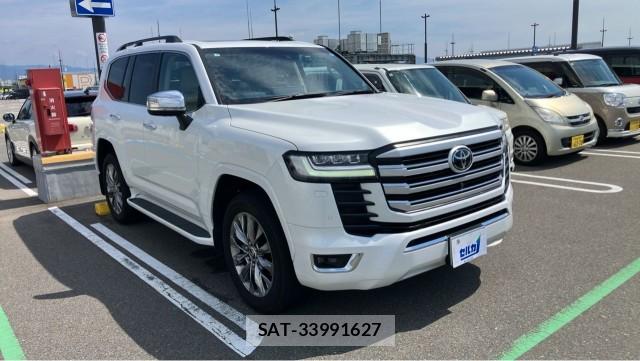 Toyota LAND CRUISER 2023-04 8329256-11