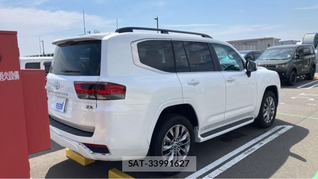 Toyota LAND CRUISER 2023-04 8329256-12