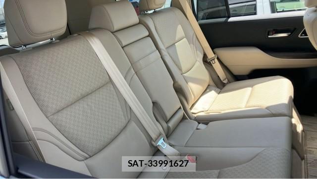 Toyota LAND CRUISER 2023-04 8329256-6