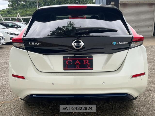 Nissan LEAF 2019-07 8328292-6