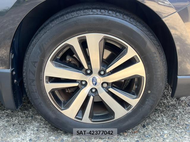 Subaru OUTBACK 2018-01 8328287-11