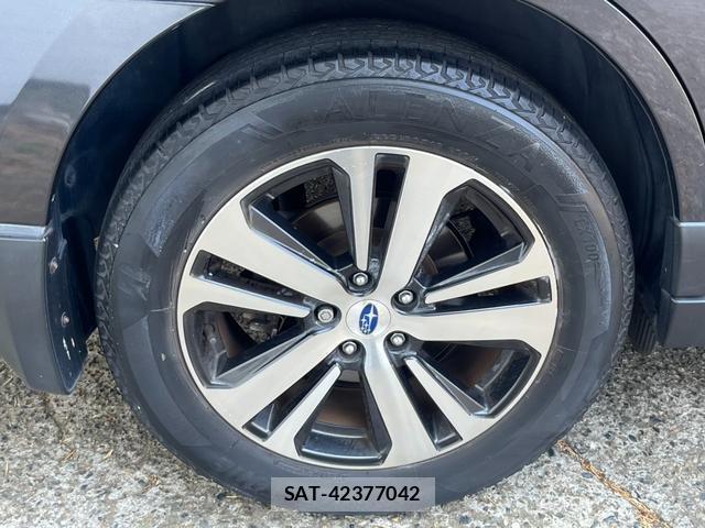 Subaru OUTBACK 2018-01 8328287-12