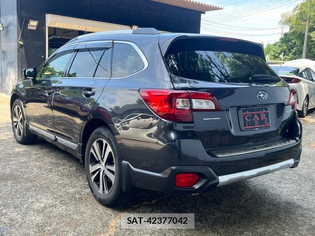 Subaru OUTBACK 2018-01 8328287-4
