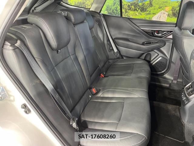 Subaru OUTBACK 2023-06 8328550-10