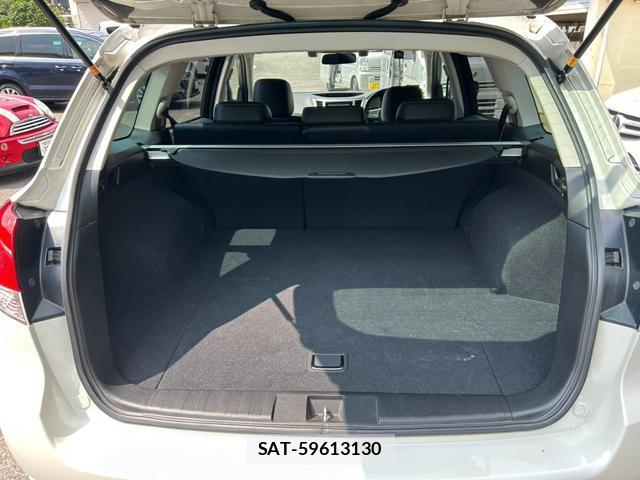 Subaru LEGACY TOURING WAGON 2012-03 8328710-15