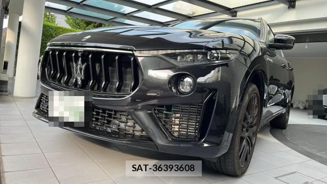Maserati LEVANTE 2021-11 8329323-11