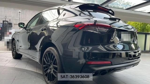 Maserati LEVANTE 2021-11 8329323-12