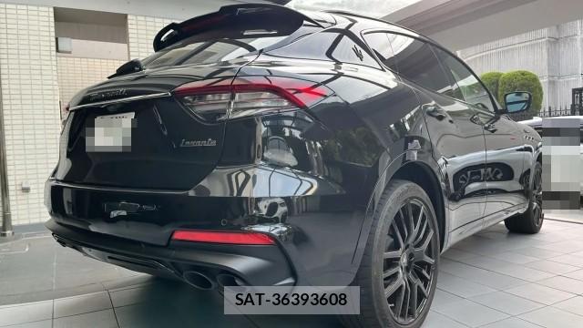 Maserati LEVANTE 2021-11 8329323-13
