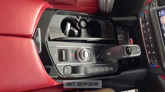 Maserati LEVANTE 2021-11 8329323-14