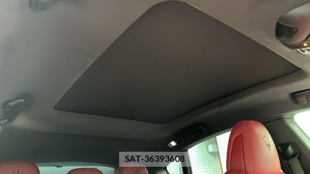 Maserati LEVANTE 2021-11 8329323-15