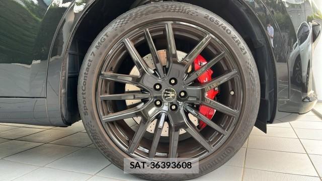 Maserati LEVANTE 2021-11 8329323-8
