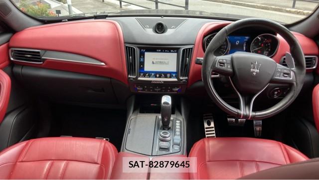 Maserati LEVANTE 2019-07 8329342-2