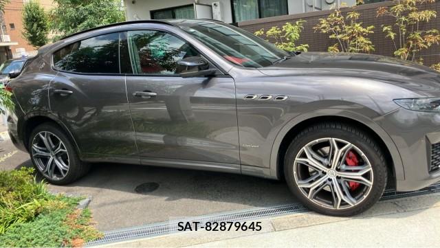 Maserati LEVANTE 2019-07 8329342-3