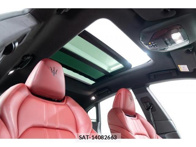 Maserati LEVANTE 2021-11 8329658-16