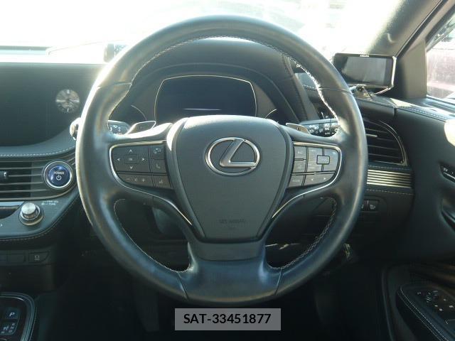 Lexus LS 2017-12 8329351-12
