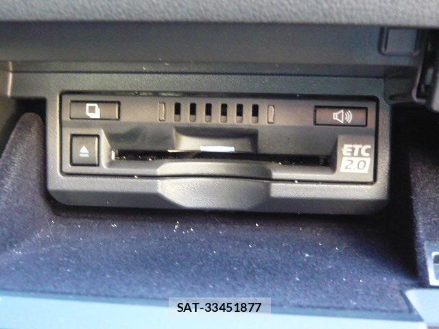 Lexus LS 2017-12 8329351-8