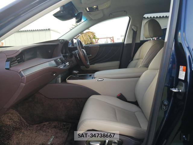 Lexus LS 2018-03 8330305-10