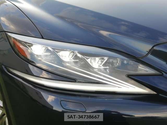 Lexus LS 2018-03 8330305-17
