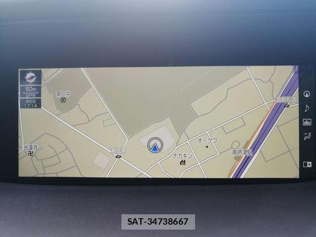 Lexus LS 2018-03 8330305-6