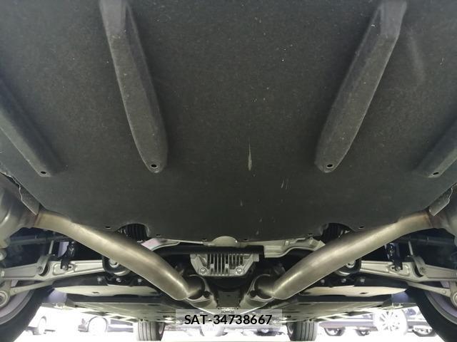 Lexus LS 2018-03 8330305-8
