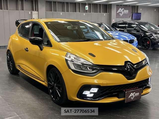 Renault LUTECIA 2019-01 8330697-18