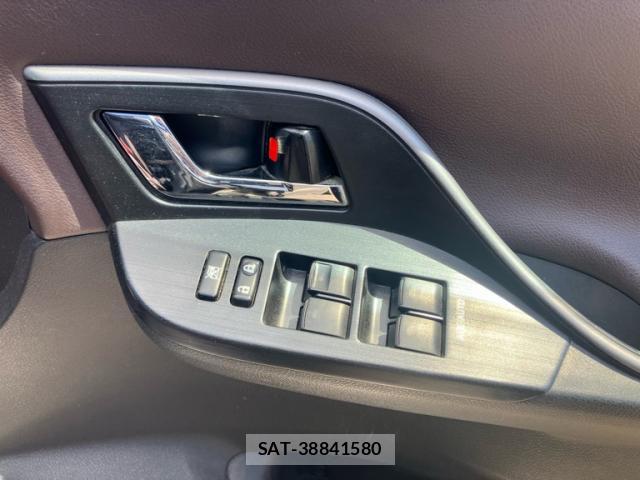 Toyota MARK X ZIO 2008-02 8328911-17