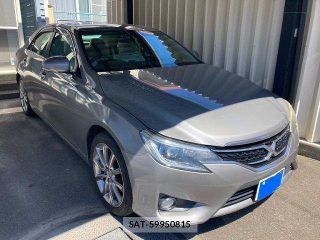 Toyota MARK X 2013-03 8328912-1