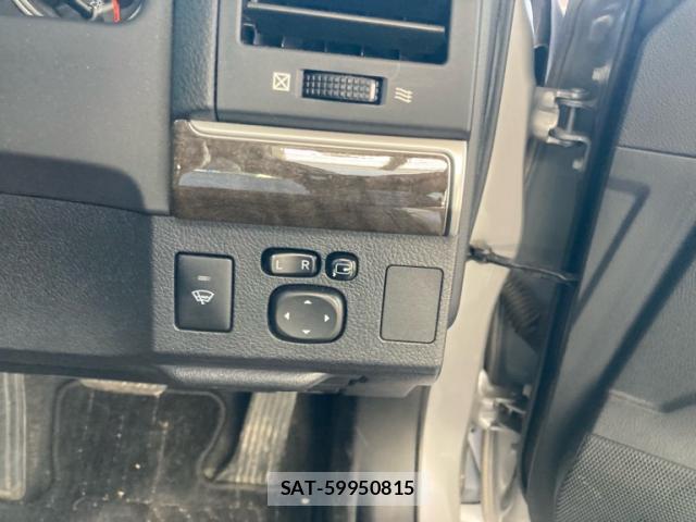 Toyota MARK X 2013-03 8328912-11