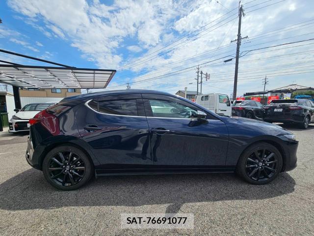 Mazda MAZDA3 2023-12 8329006-11